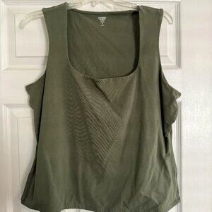 Express Body Contour Scoop Neck Tank - Women's